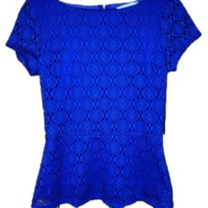Short sleeved blue lace peplum style shirt. Banana Republic, size 0.